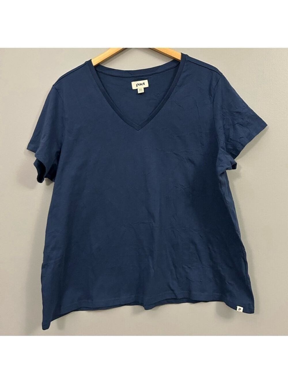Pact Women's Dark Blue V-Neck Tee XXL Organic Cotton - Picture 2 of 7